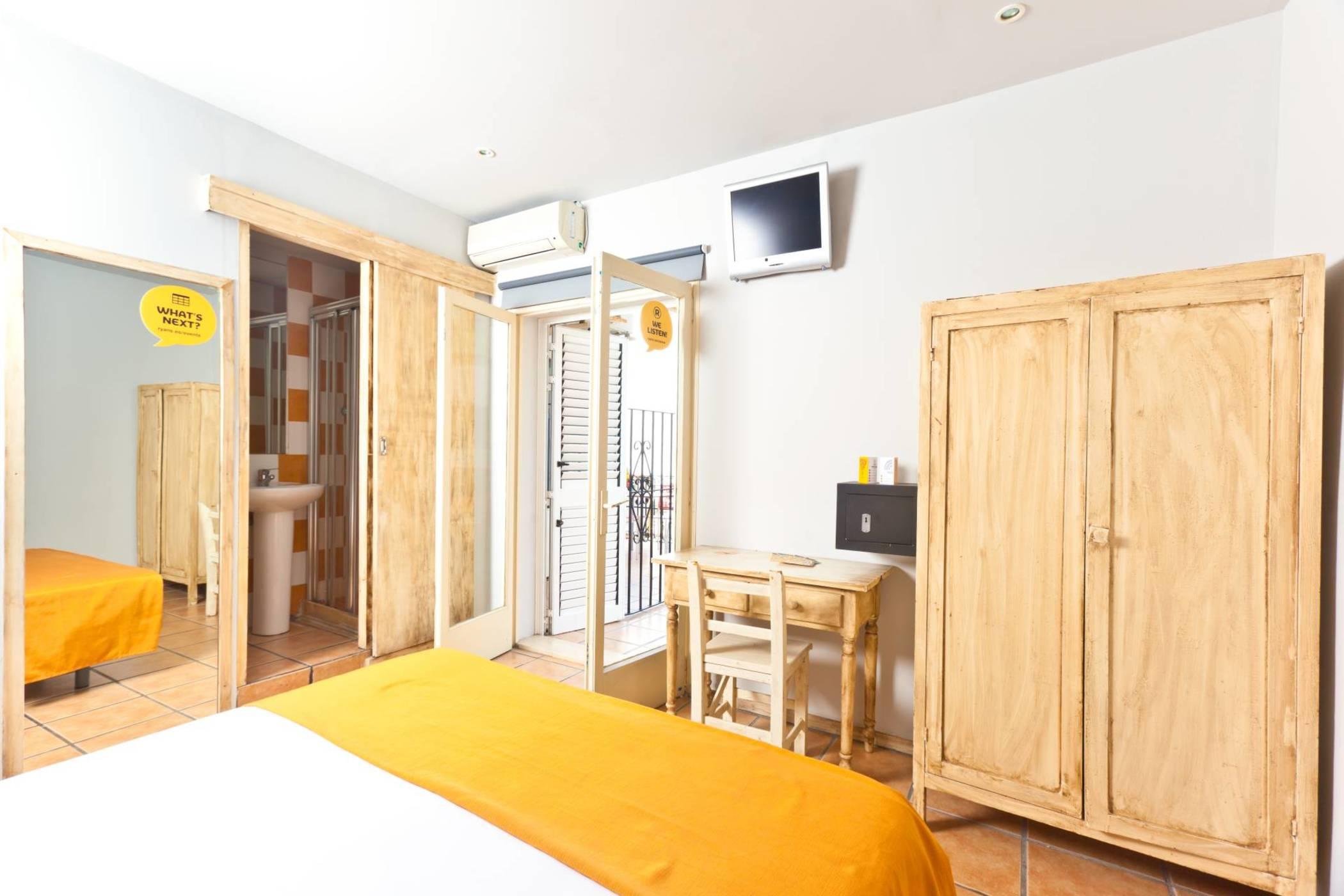 Ten Hostel Ibiza
